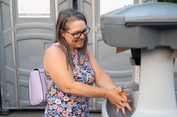 Best Luxury portable toilet rental  in Speedway, IN